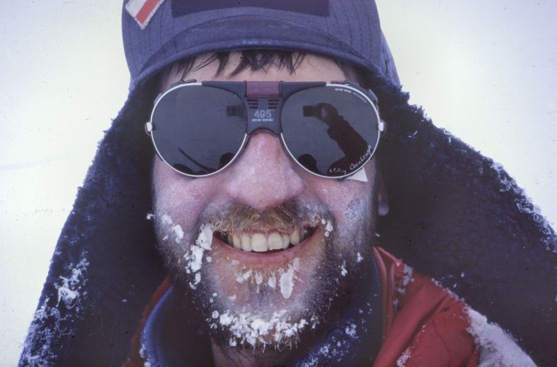 Marek Kamiński - polski podróżnik ekstremalny. Jako pierwszy na świecie zdobył oba bieguny.